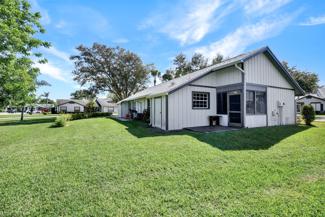 10622 Talmadge Ct, Lehigh Acres, FL 33936