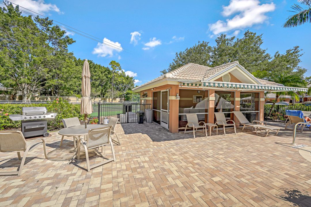 28080 Cavendish Ct #2004, Bonita Springs, FL 34135