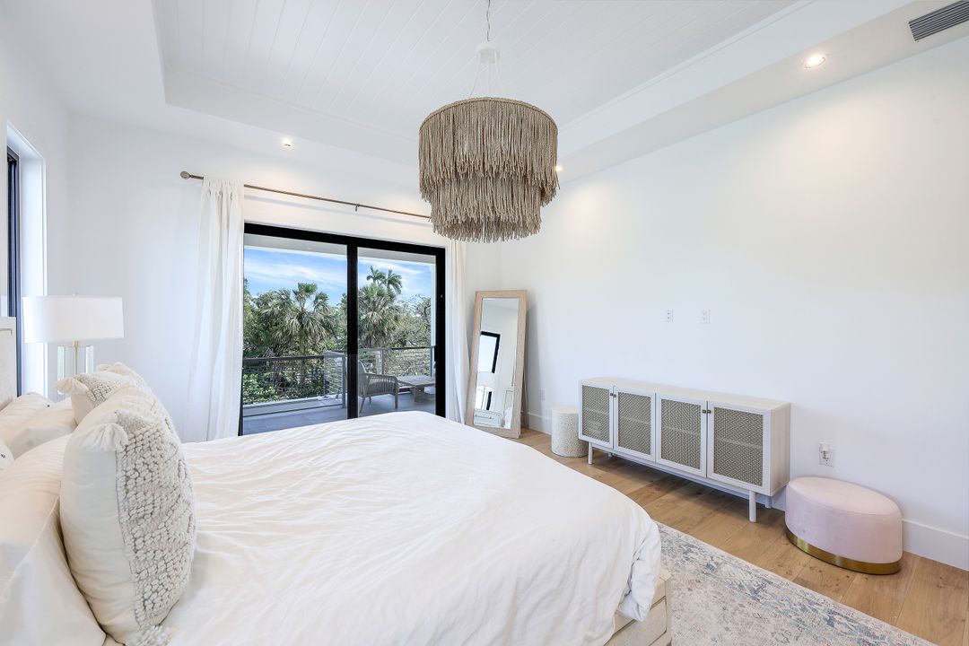 4470 Tarpon Ave, Bonita Springs, FL 34134