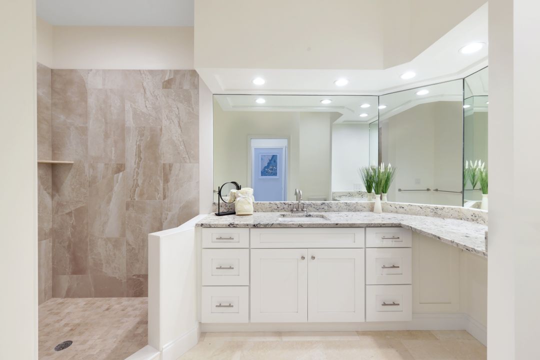 26271 Devonshire Ct #202, Bonita Springs, FL 34134