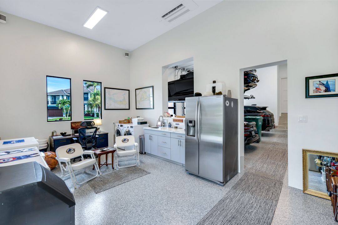 1610 Briarwood Ct, Marco Island, FL 34145