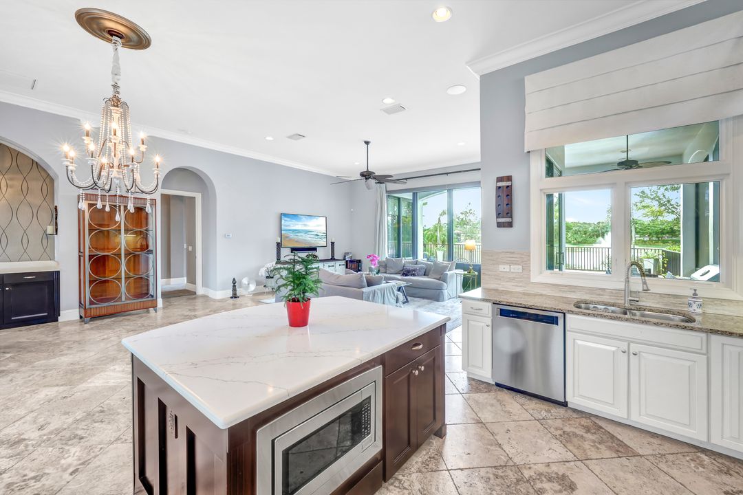 16811 Cabreo Dr, Naples, FL 34110