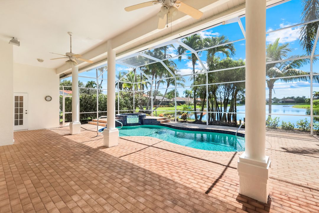 11201 Phoenix Way, Naples, FL 34119