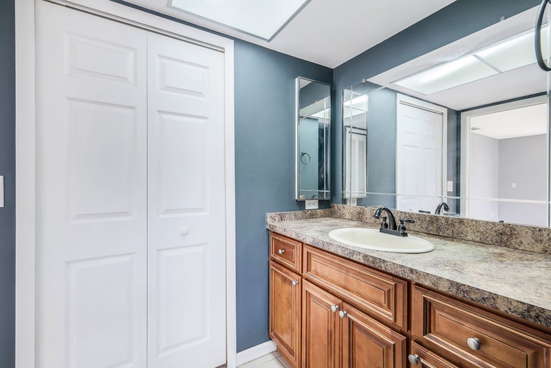 1925 SE 9th Terrace, Cape Coral, FL 33990