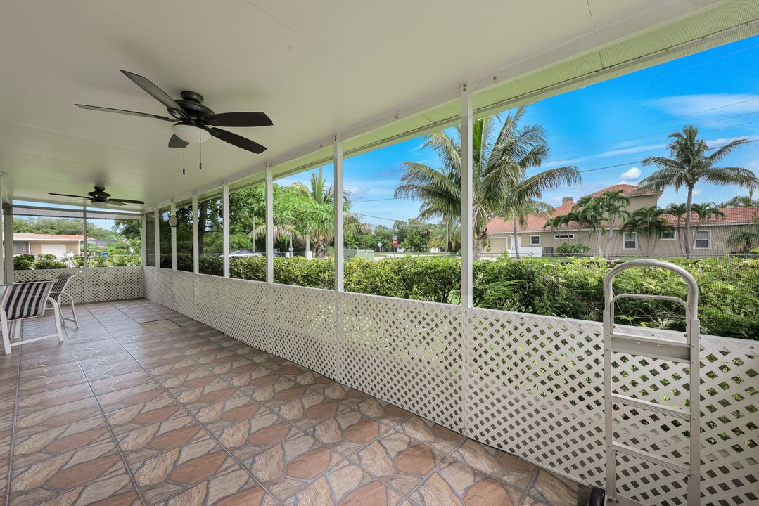 1007 Wilshire Dr, Fort Myers, FL 33919