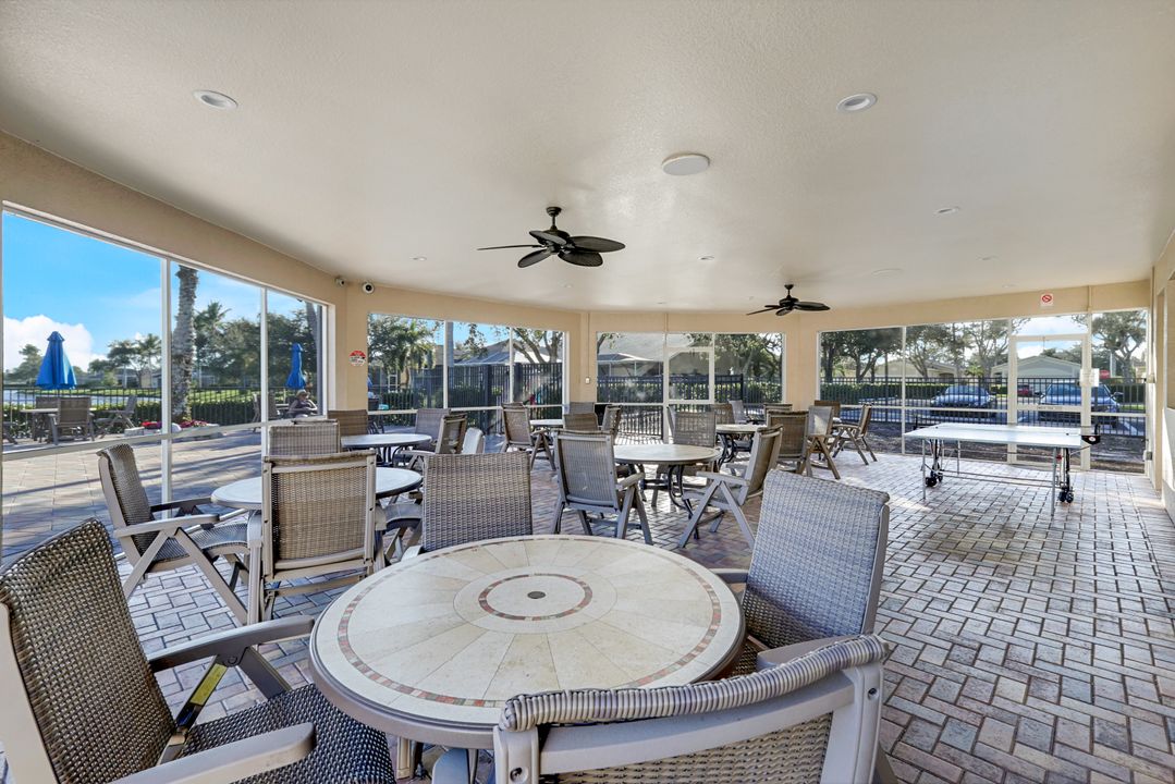 8199 Ibis Cove Cir, Naples, FL 34119