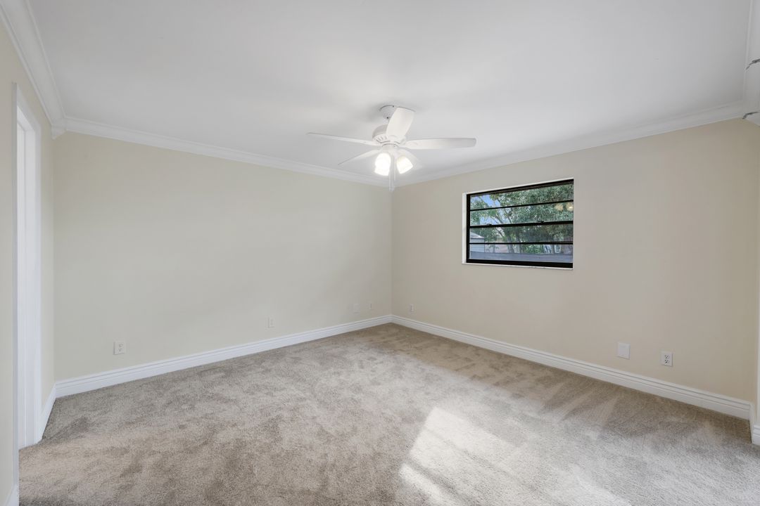 9052 Murcott Dr W, Fort Myers, FL 33967