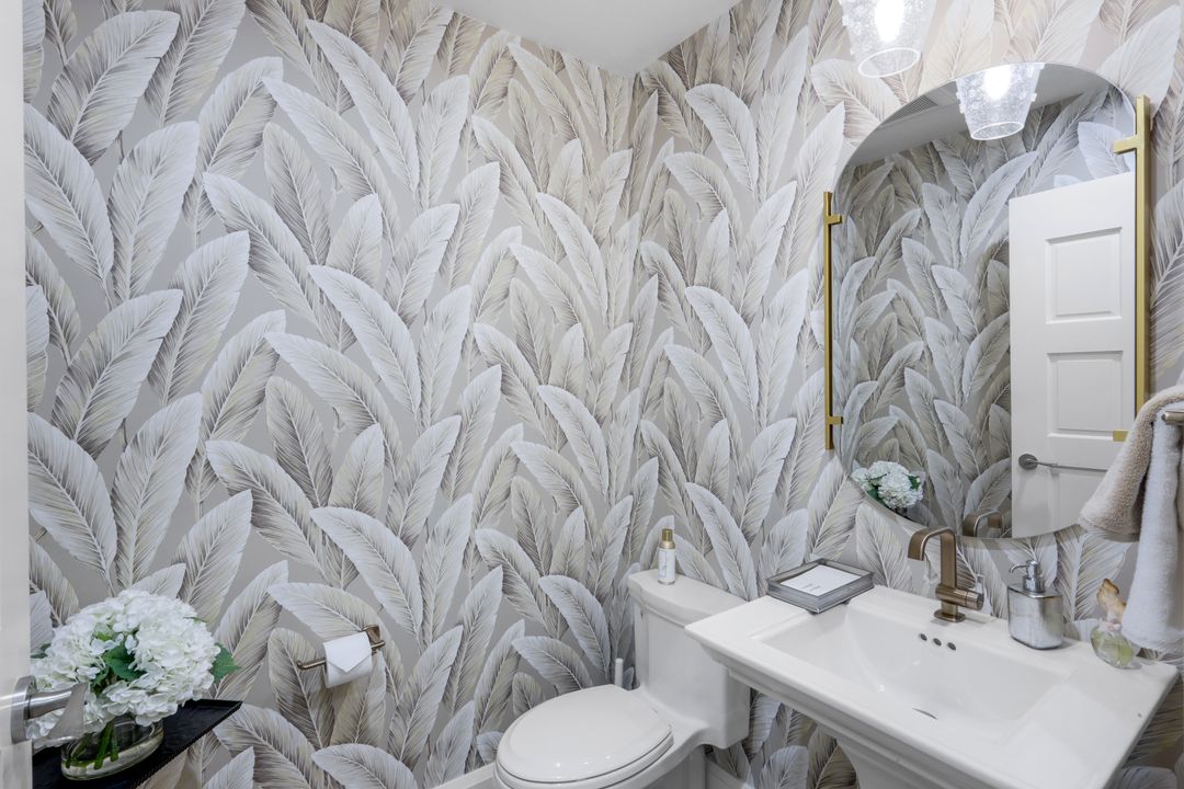 4201 Gulf Shore Blvd N #1003, Naples, FL 34103