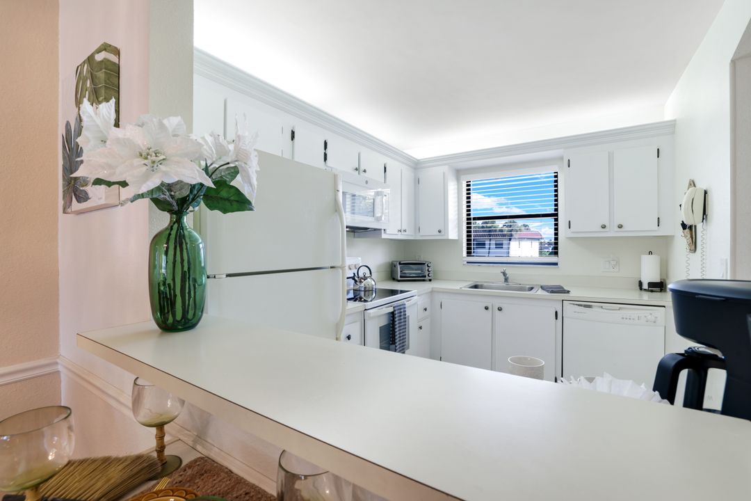 4358 27th Ct SW #205, Naples, FL 34116