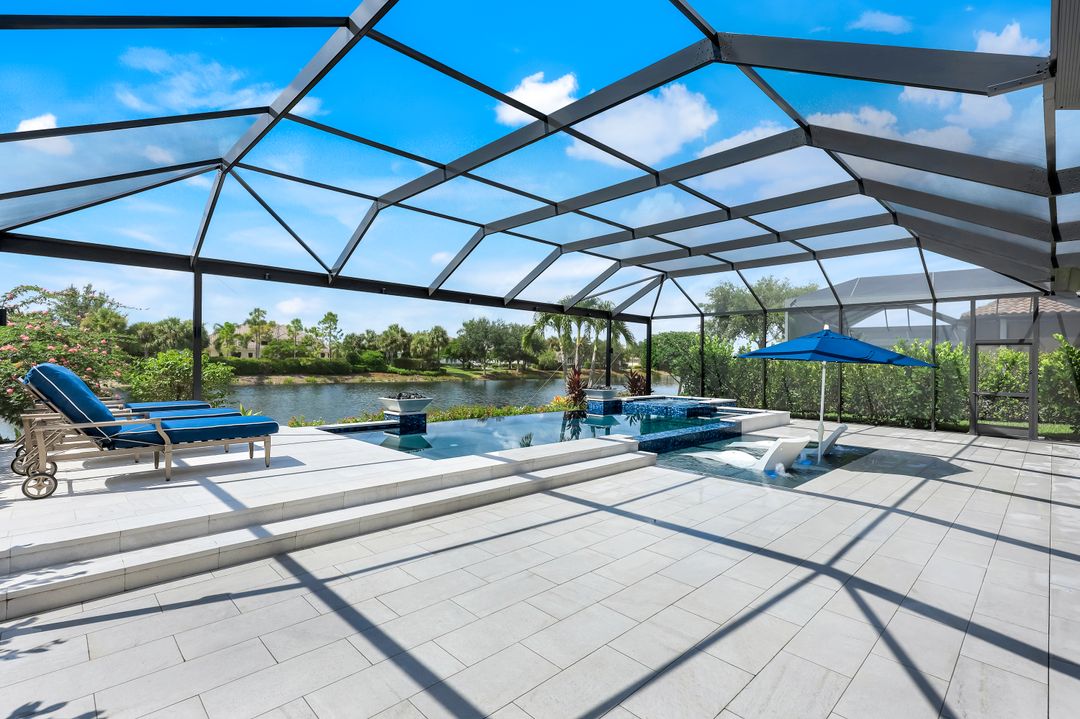 9223 Rialto Ln, Naples, FL 34119