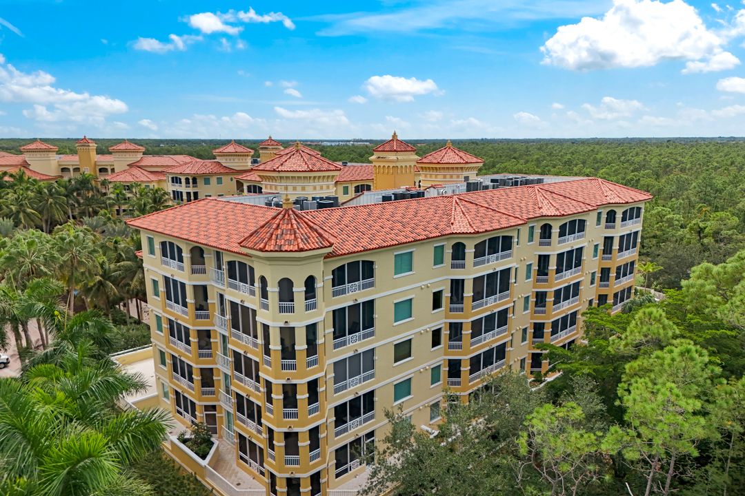 2748 Tiburon Blvd E #C502, Naples, FL 34109