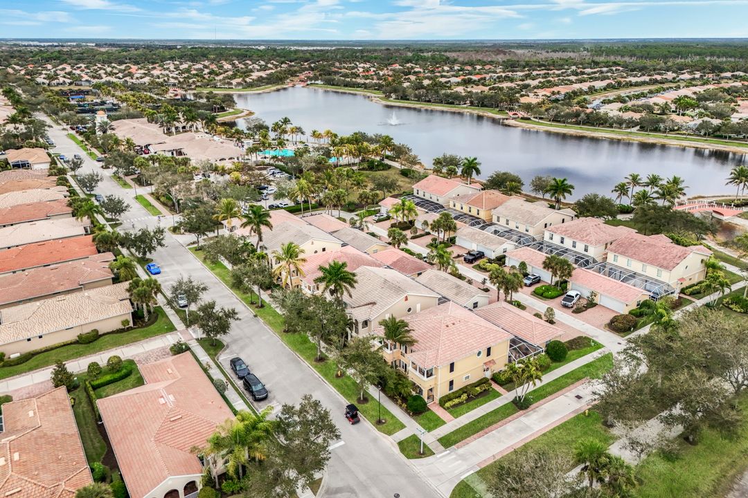 8365 Rimini Way, Naples, FL 34114