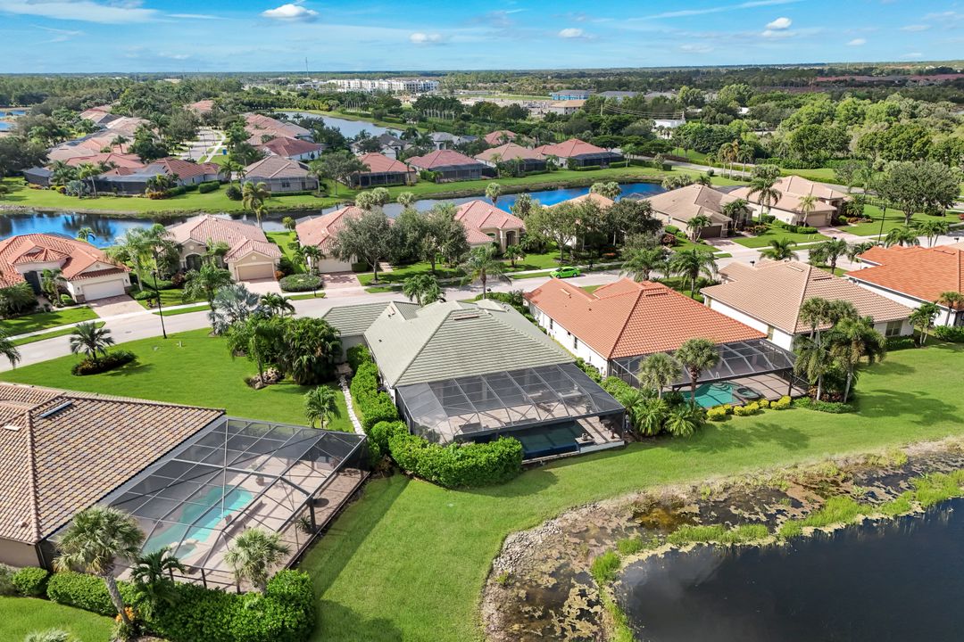 9684 Cobalt Cove Cir, Naples, FL 34120
