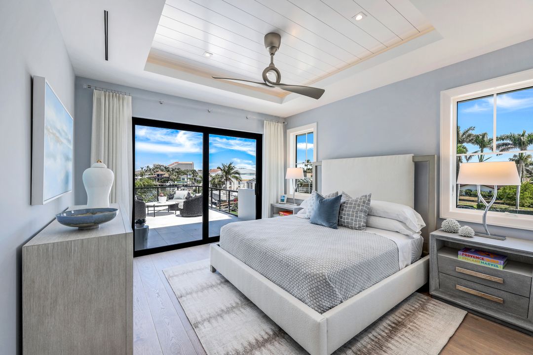 403 Neapolitan Way, Naples, FL 34103