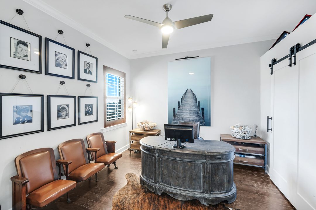 8783 Coastline Ct #202, Naples, FL 34120