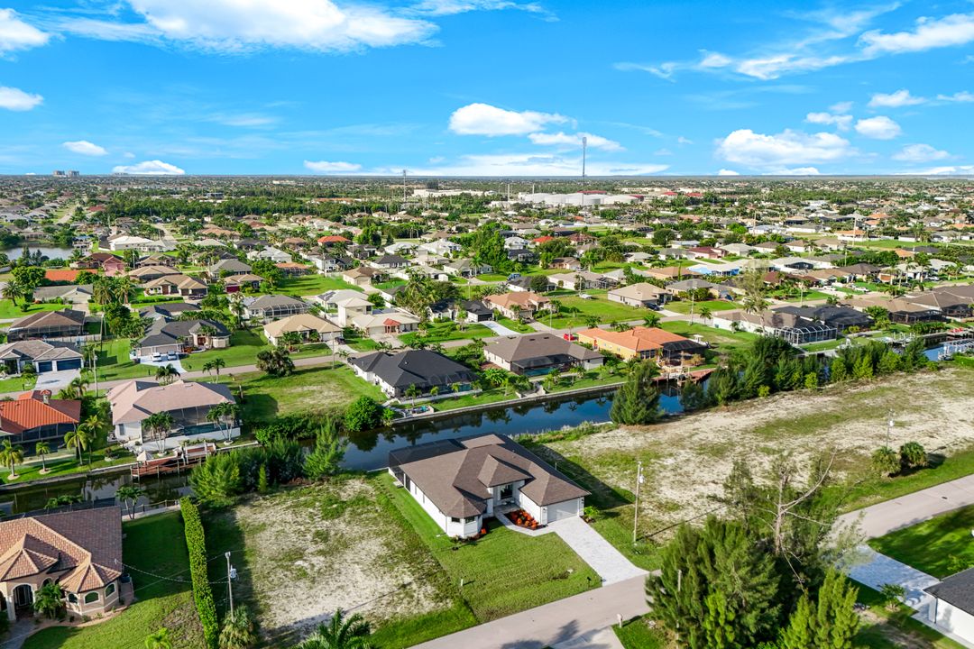 1732 SW 28th Ln, Cape Coral, FL 33914