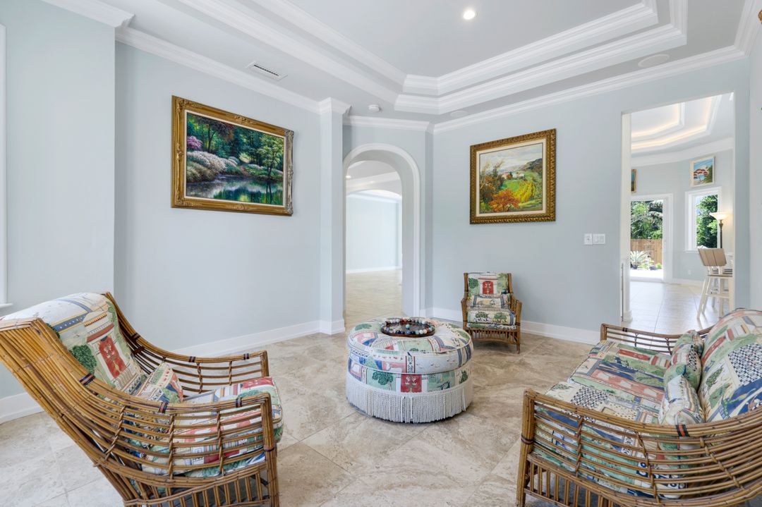 491 Wedge Dr, Naples, FL 34103
