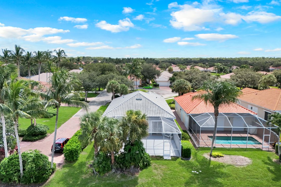 2984 Gilford Way, Naples, FL 34119