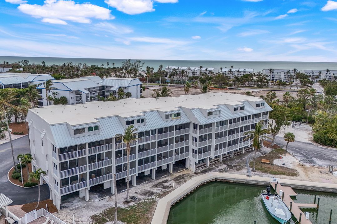 4216 Bayside Villas #4216, Captiva, FL 33924