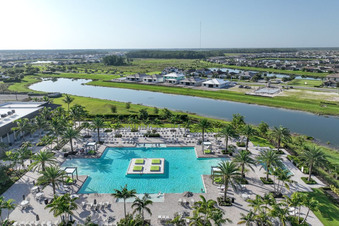 20301 Barefoot Ski Blvd, Estero, FL 33928
