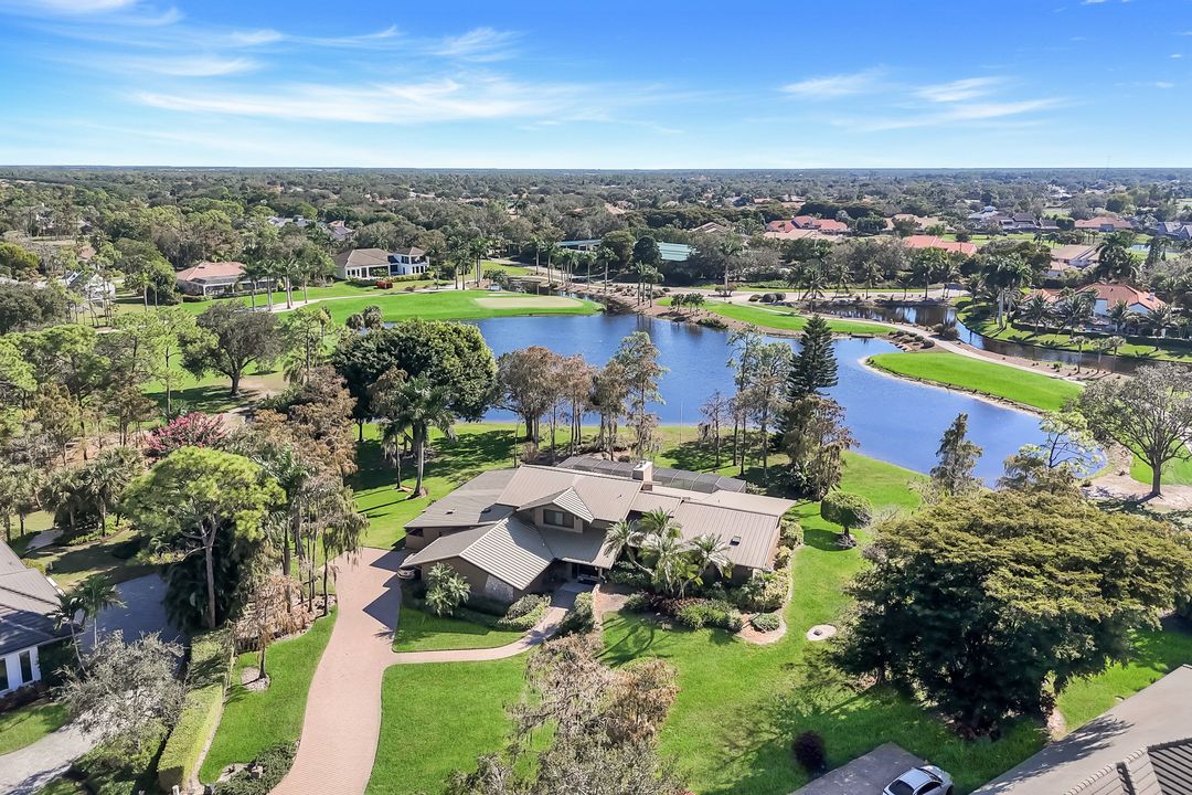 12901 White Violet Dr, Naples, FL 34119