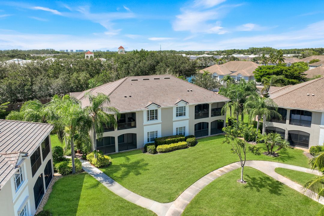 5021 Maxwell Cir #3101, Naples, FL 34105