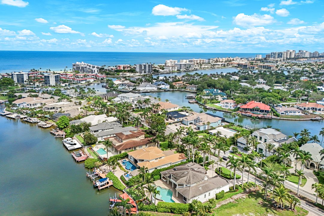 384 Mooring Line Dr, Naples, FL 34102