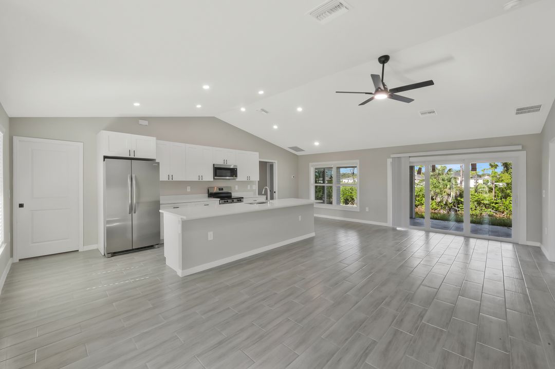 3804 NE 9th Pl, Cape Coral, FL 33909