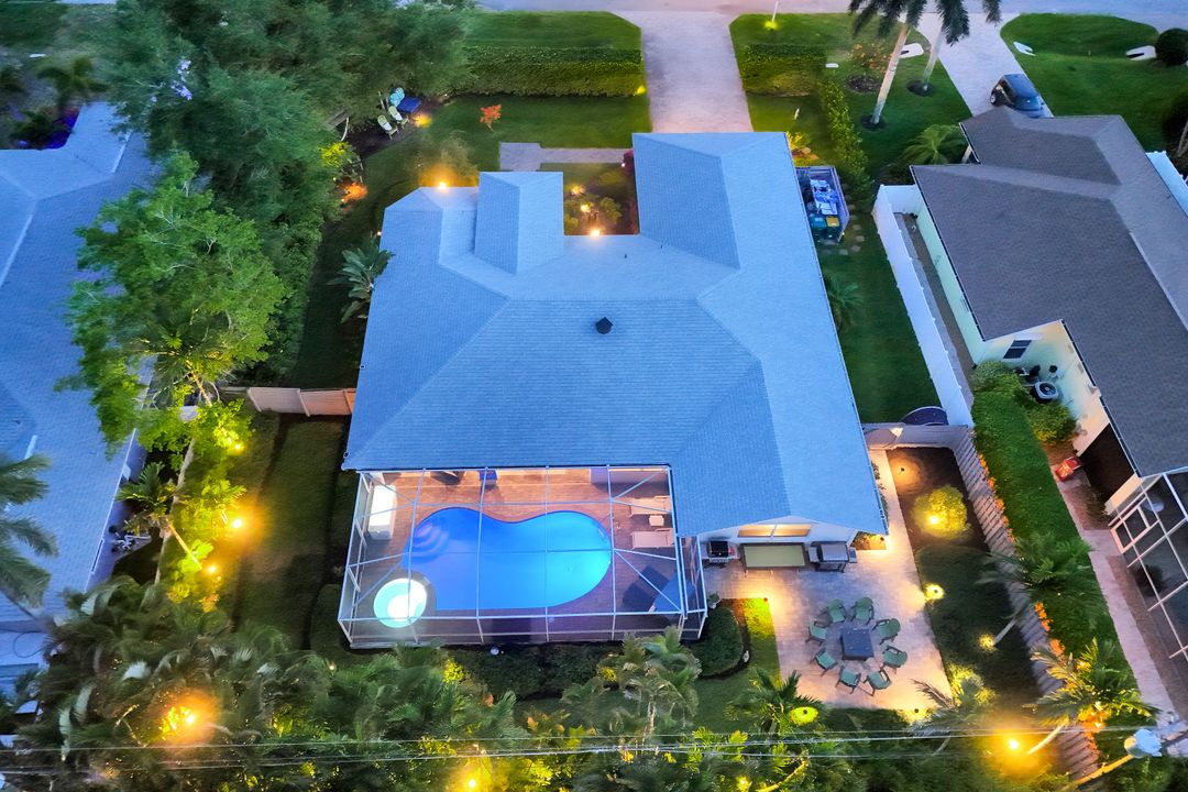 661 97th Ave N, Naples, FL 34108