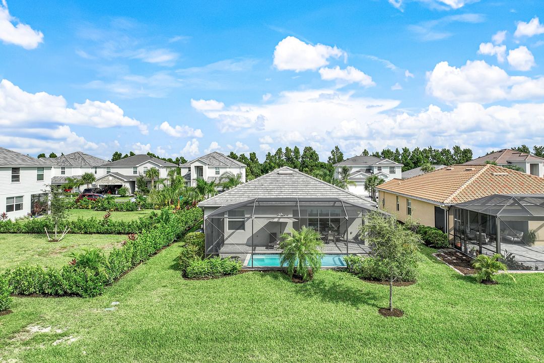 2214 Cara Cara Way, Naples, FL 34120