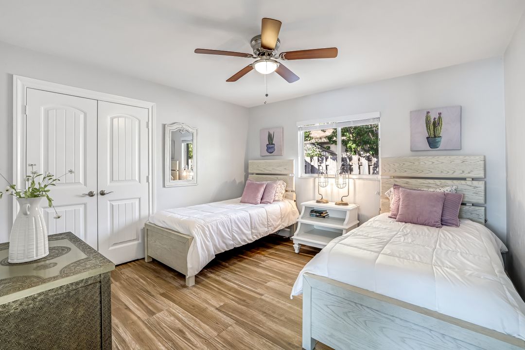 737 91st Ave N, Naples, FL 34108