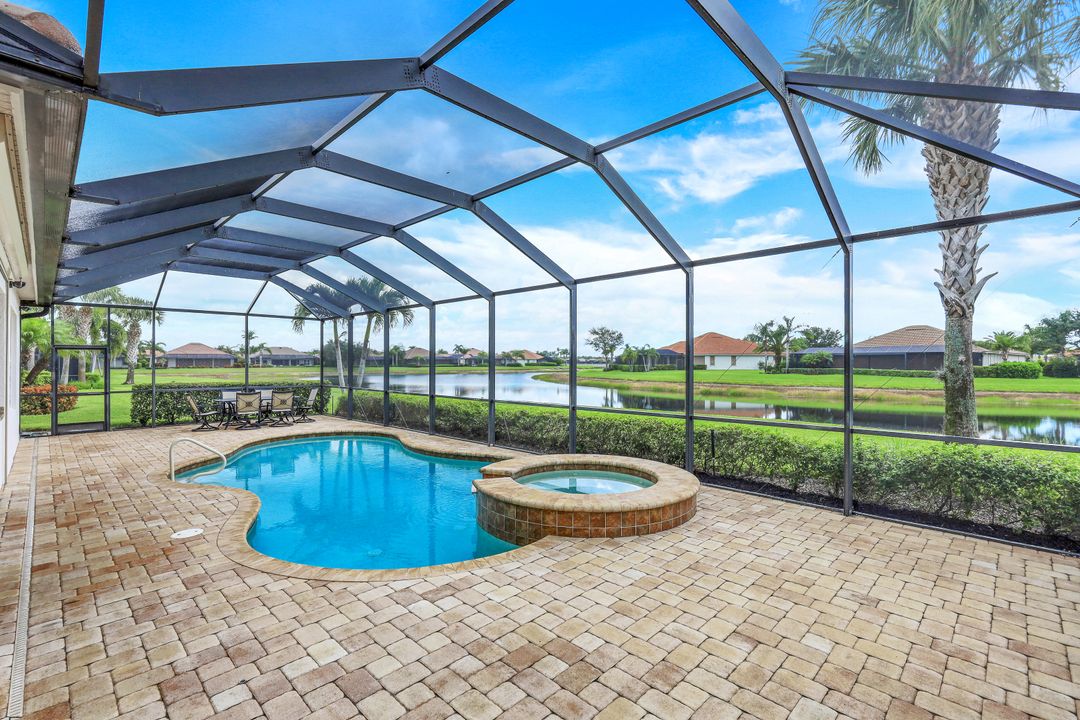 9360 Marble Stone Dr, Naples, FL 34120