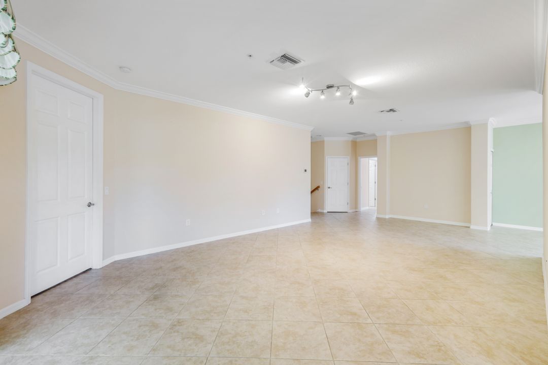 10240 Cobble Notch Loop #201, Bonita Springs, FL 34135