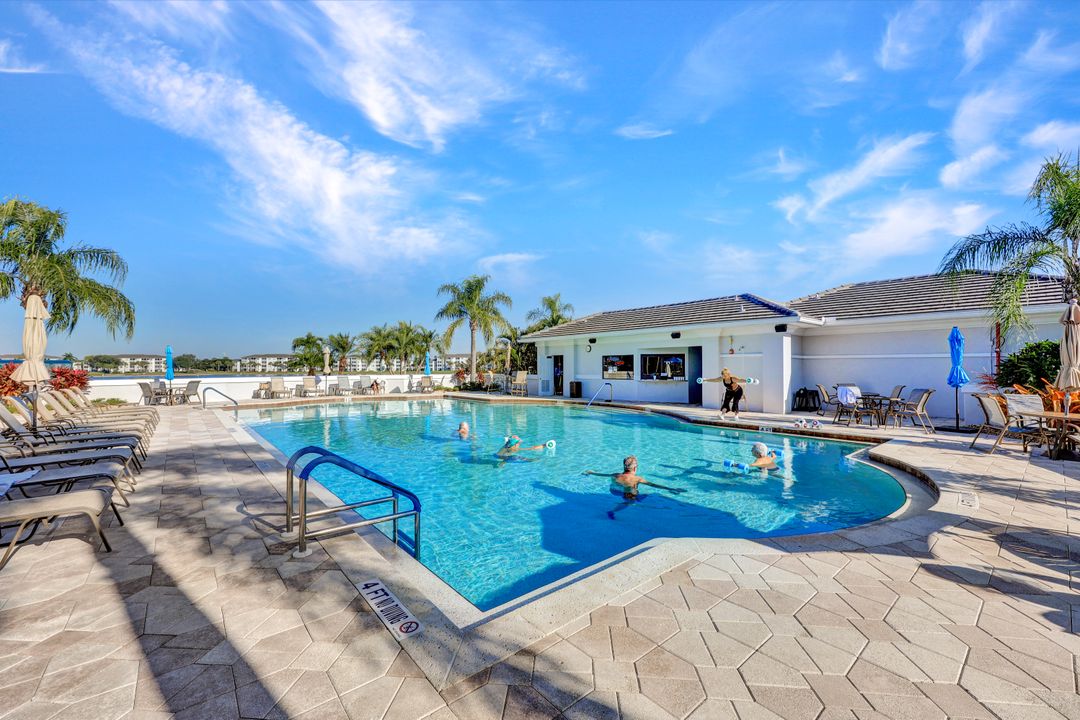 10420 Washingtonia Palm Way, Fort Myers, FL 33966