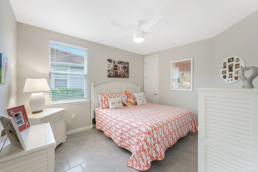 14551 Edgewater Cir, Naples, FL 34114