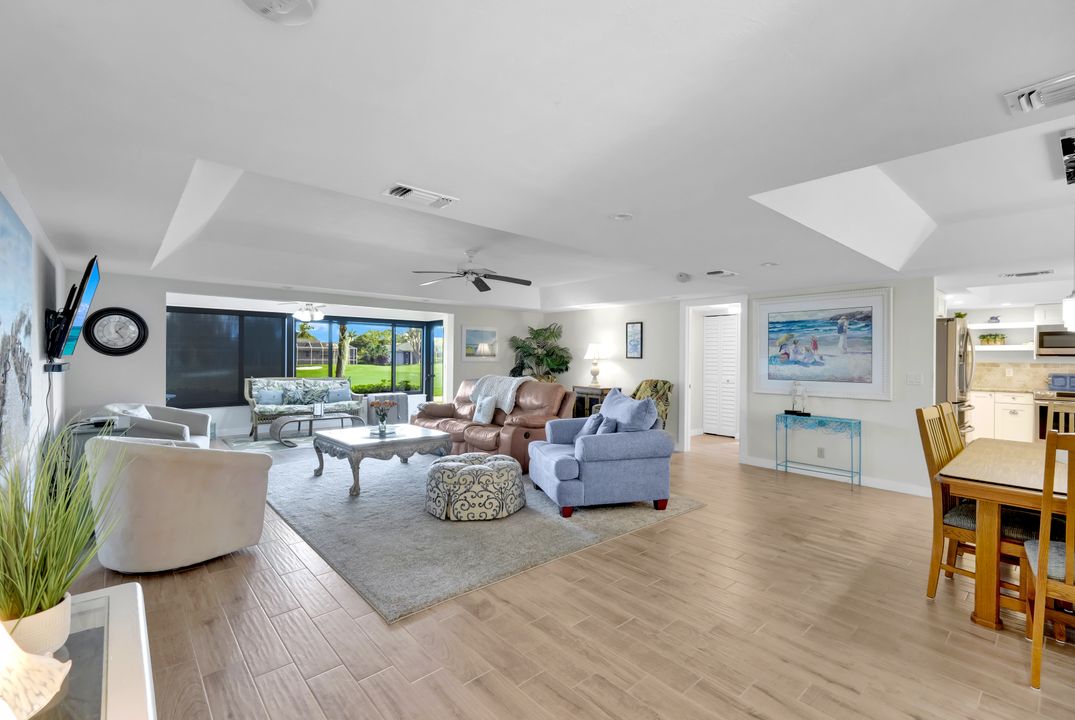 196 Albi Rd #5, Naples, FL 34112