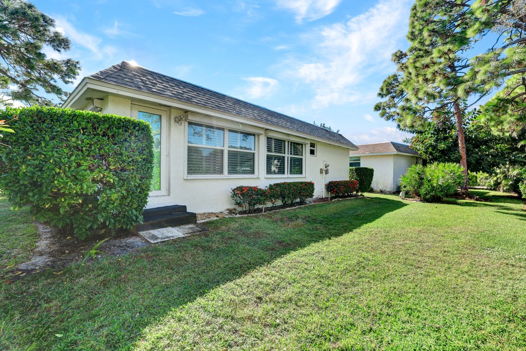 265 Georgetown Blvd, Naples, FL 34102