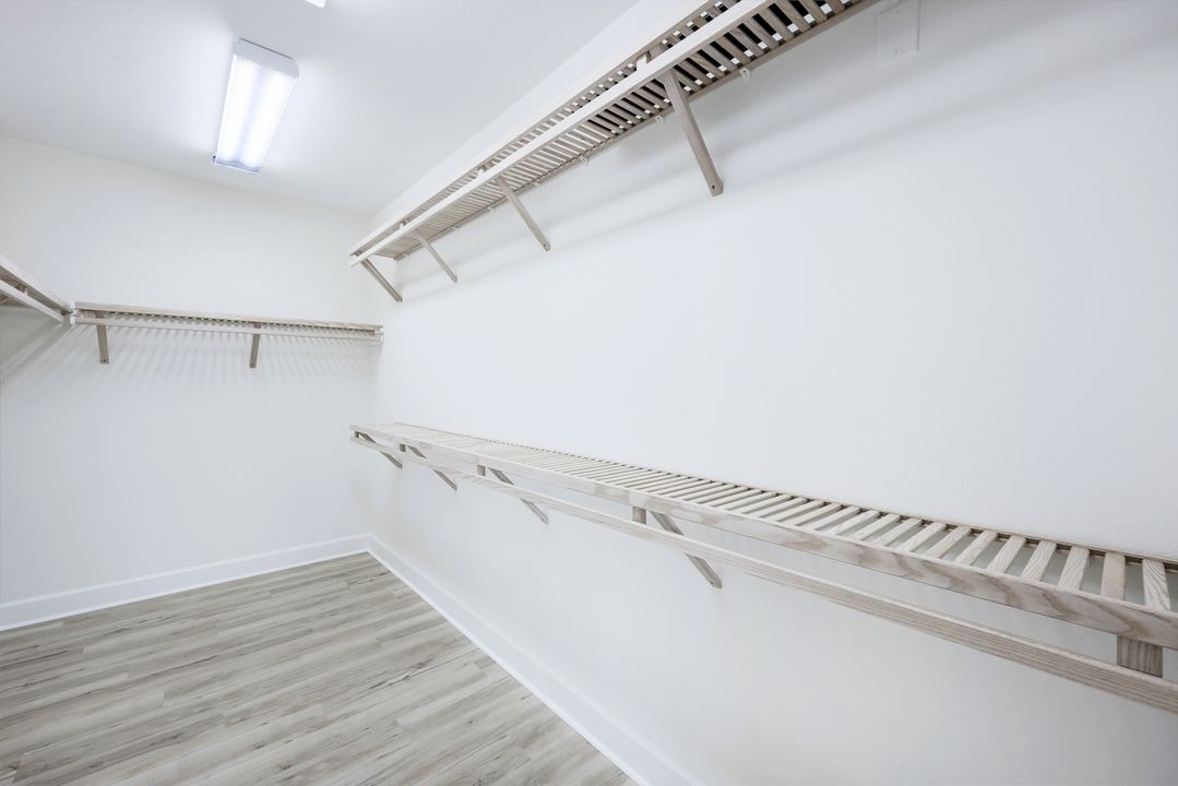 9220 Quartz Ln #101, Naples, FL 34120