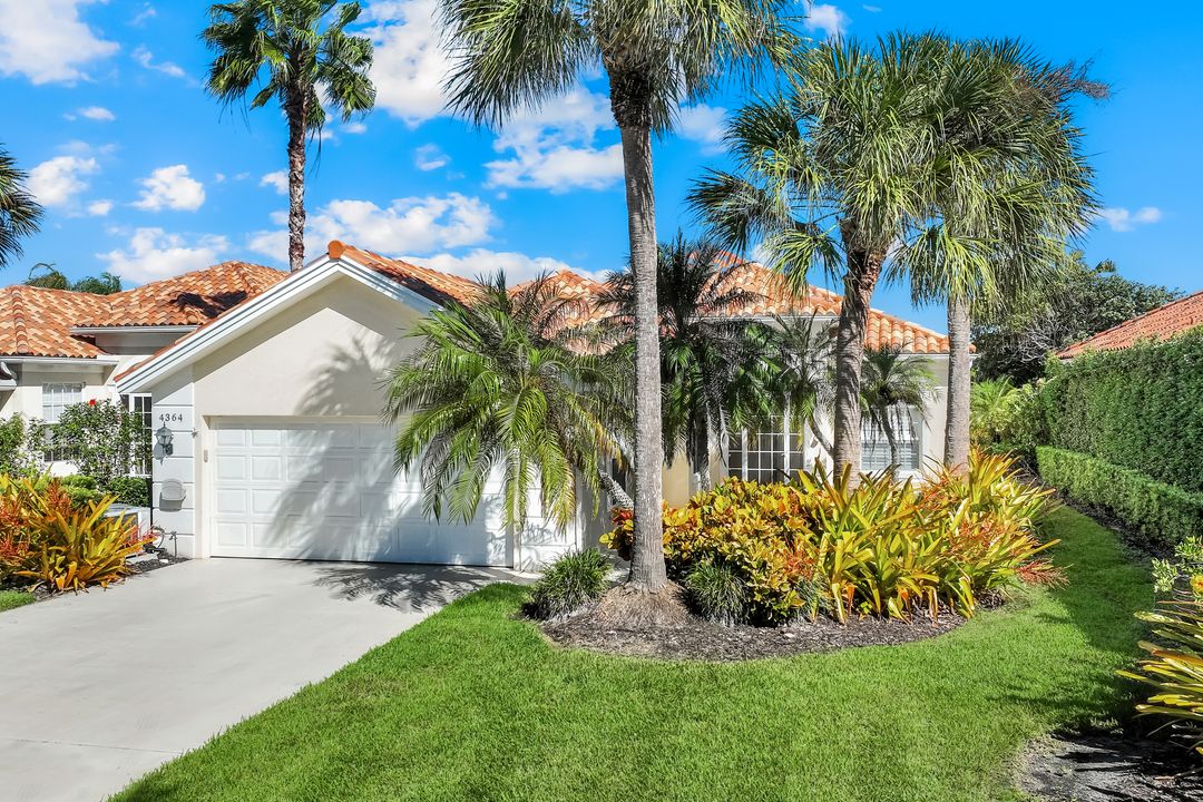 4364 Montalvo Ct, Naples, FL 34109