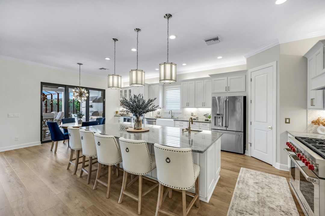 9223 Rialto Ln, Naples, FL 34119