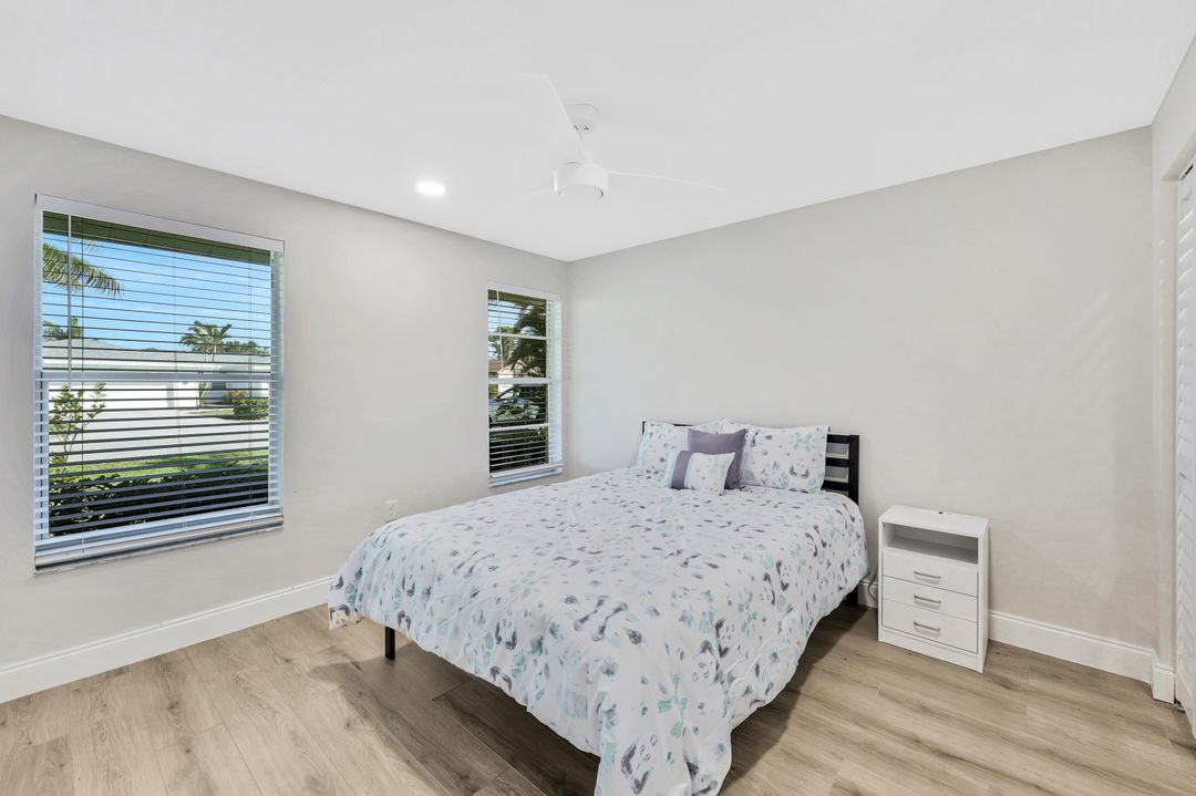 105 Blue Ridge Dr, Naples, FL 34112