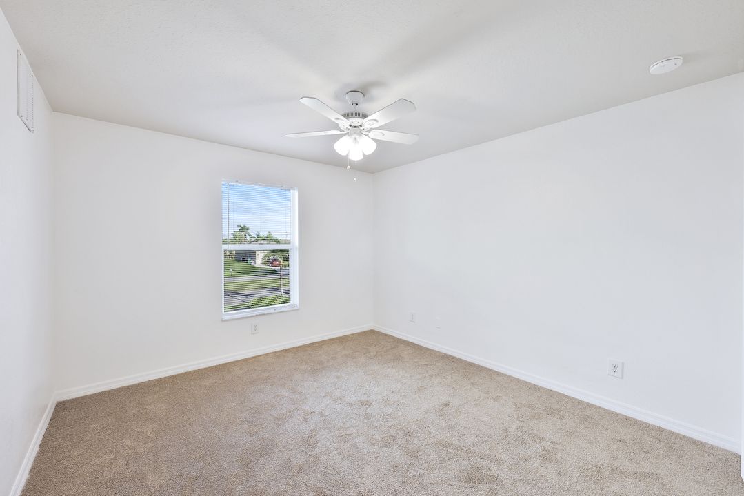 3752 Santa Barbara Blvd #202, Cape Coral, FL 33914