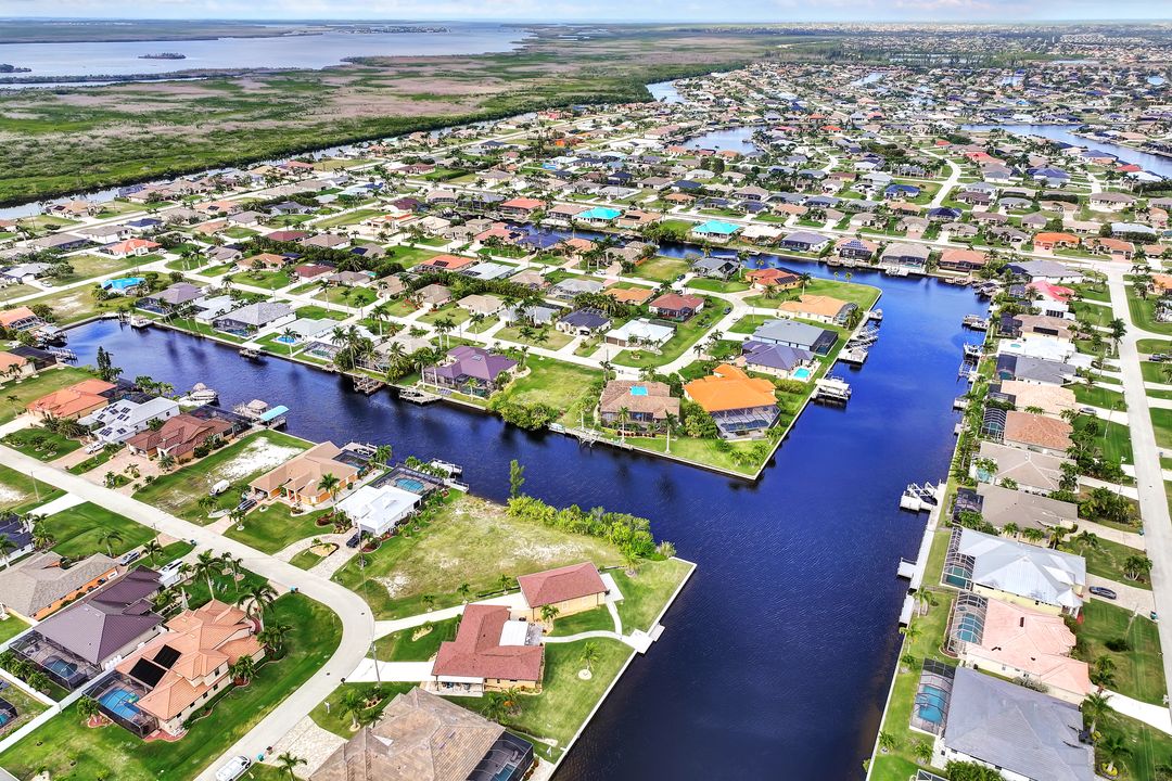 2801 SW 33rd St, Cape Coral, FL 33914