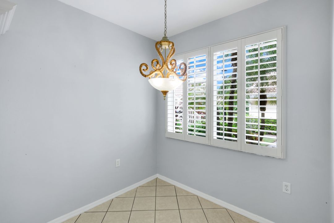 2415 Bayou Ln #3, Naples, FL 34112