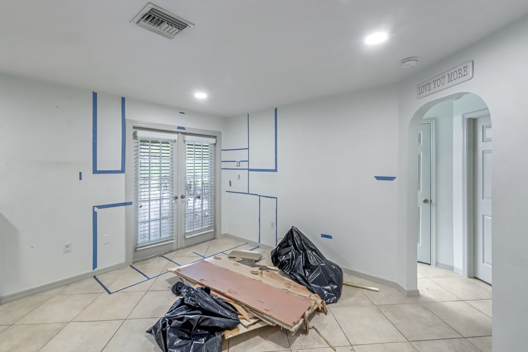 17451 Oak Creek Rd, Alva, FL 33920