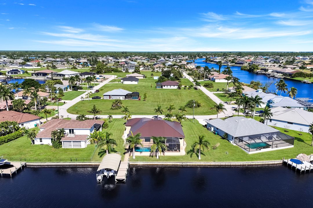 2208 NW 38th Pl, Cape Coral, FL 33993