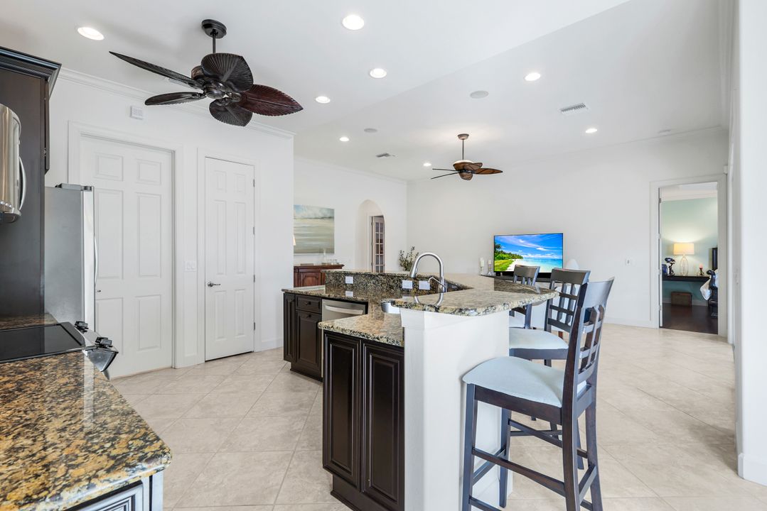 9090 Limestone Ln, Naples, FL 34120