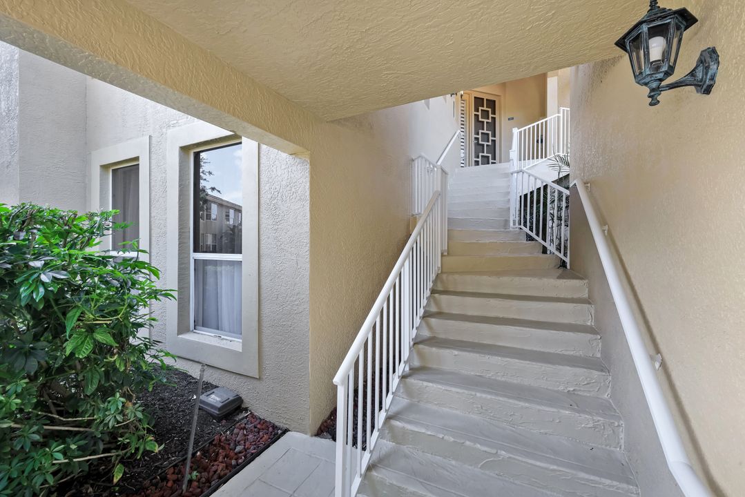1840 Les Chateaux Blvd #4-201, Naples, FL 34109