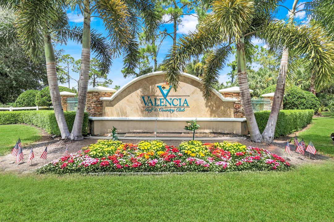 11809 Drake Ln, Naples, FL 34120