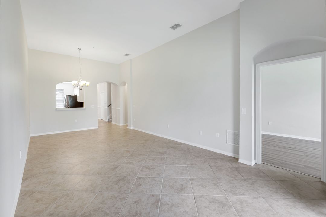 14165 Winchester Ct #102, Naples, FL 34114